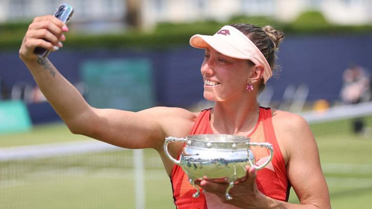 Yanina Wickmayer